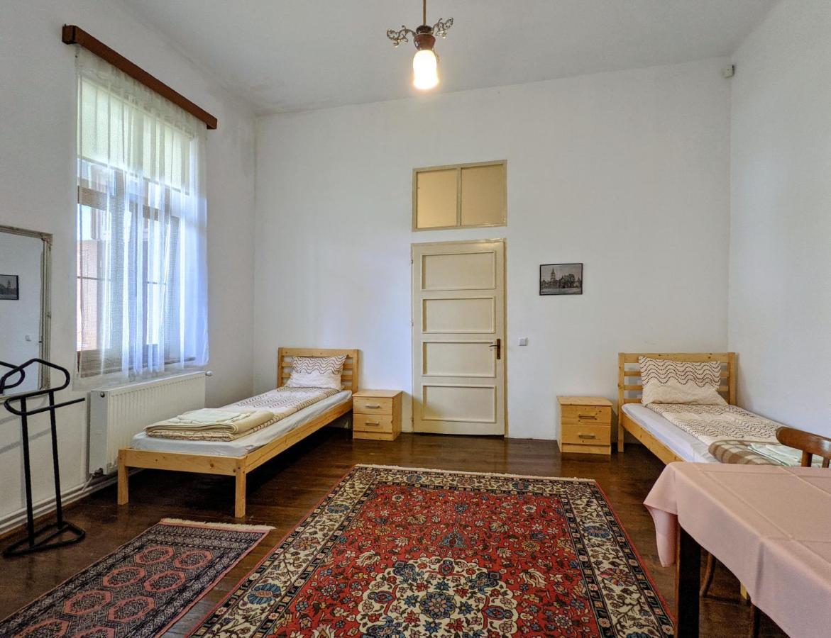 Gaestehaus Honigberg Next To The Fortified Church Of Szászhermány Kültér fotó